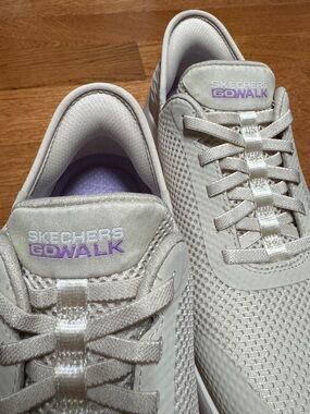 Skechers GOwalk Women's light beige & Purple accented Slip-On Sneakers